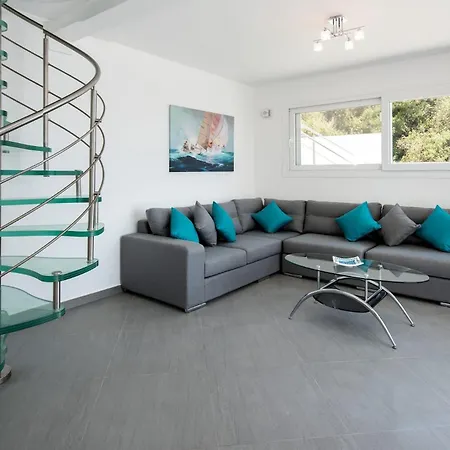 Cp 5 Bedrooms Nl Lucas Clara *