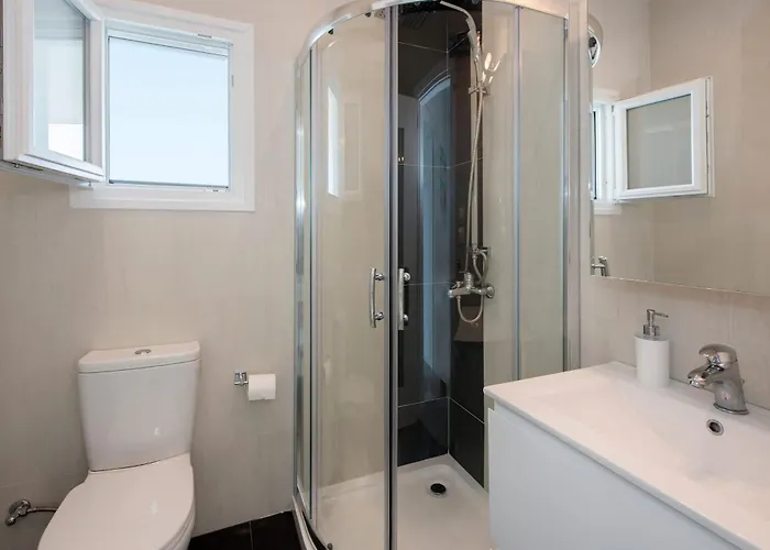Vilă Cp 5 Bedrooms Nl Lucas Clara
