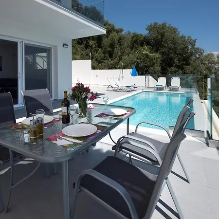 Cp 5 Bedrooms Nl Lucas Clara Pyrgi (Corfu)