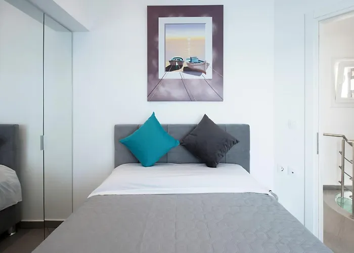 Cp 5 Bedrooms Nl Lucas Clara Villa *