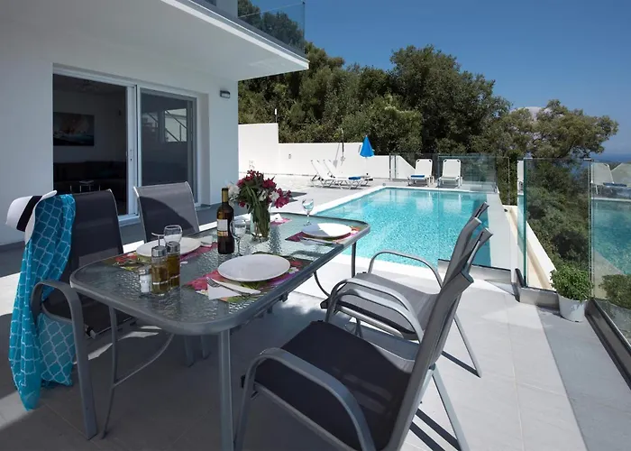 Cp 5 Bedrooms Nl Lucas Clara * Pyrgi (Corfu)